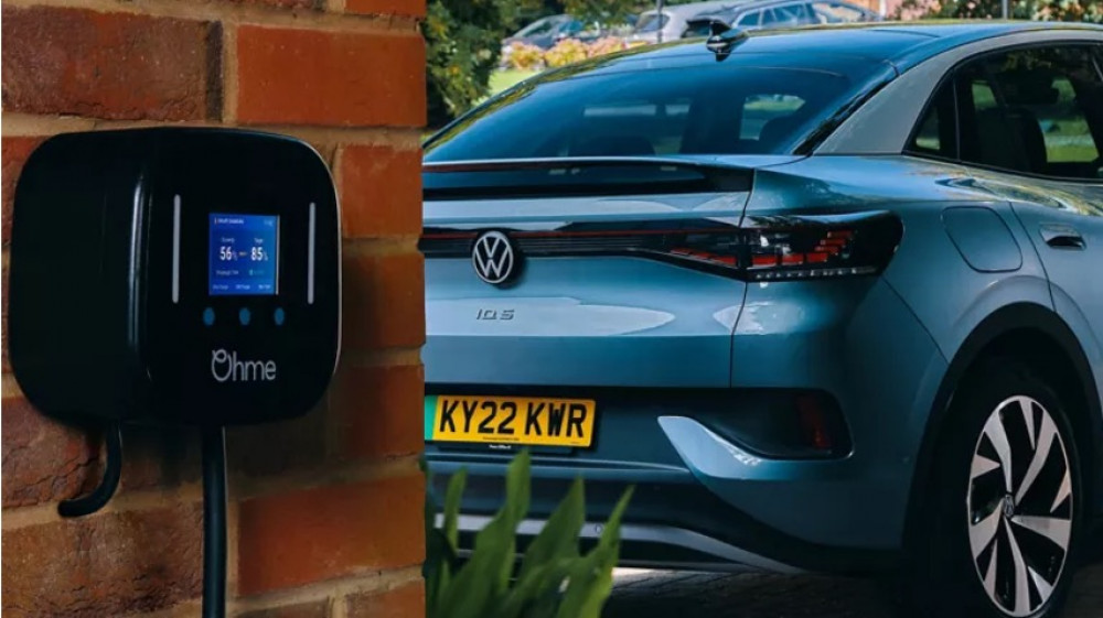 With the latest Government announcement around car grants of up to £3,750 for eligible vehicles, there’s been a fresh spark of interest in the EV market. (Swansway)