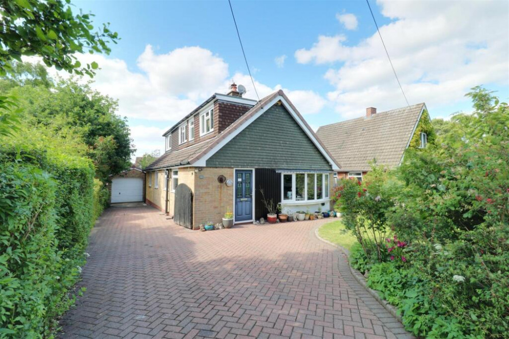 A sizeable four bedroom detached home featuring flexible accommodation on a quiet road on the outskirts of Alsager.  (Stephenson Browne)