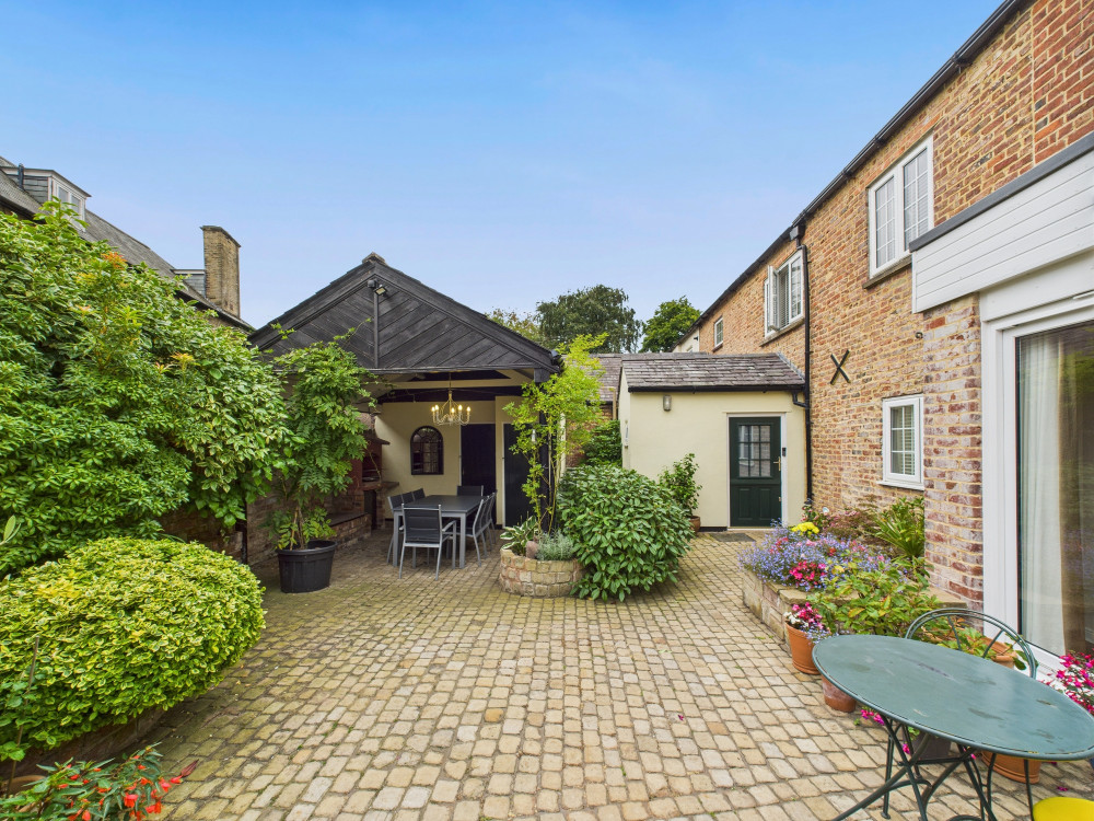 Lyme Green Mews, Robin Lane, Sutton (Credit: Bespoke by Northwood)