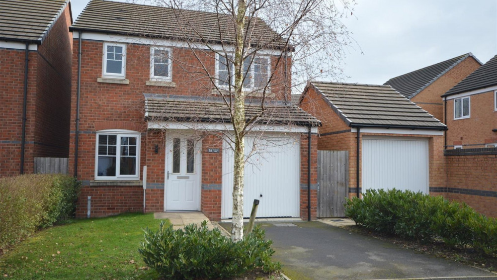 This charming three-bedroom detached house offers a perfect blend of comfort and convenience. (Image - Stephenson Browne Sandbach) 