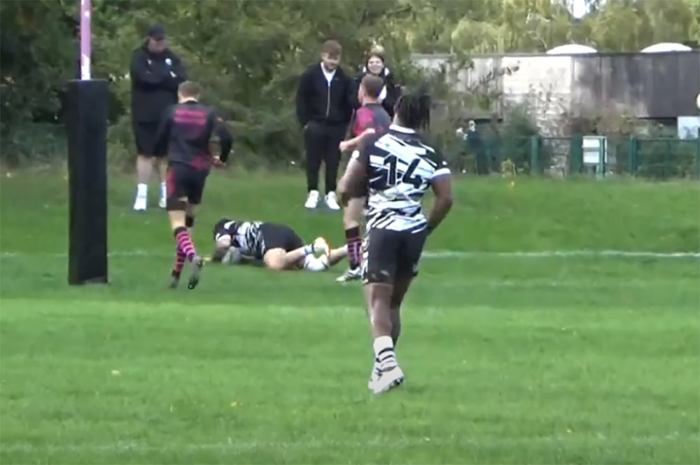 Captain Kodie Holloway led by example with this try against Mavericks.