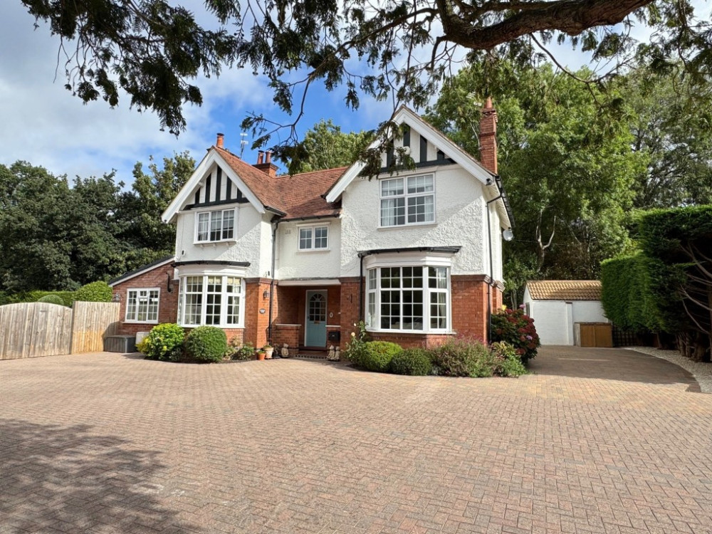 This week we have looked at a five-bed detached home on Brooke Road, currently available for £895,000 This week we have looked at a five-bed detached home on Brooke Road, currently available for £895,000