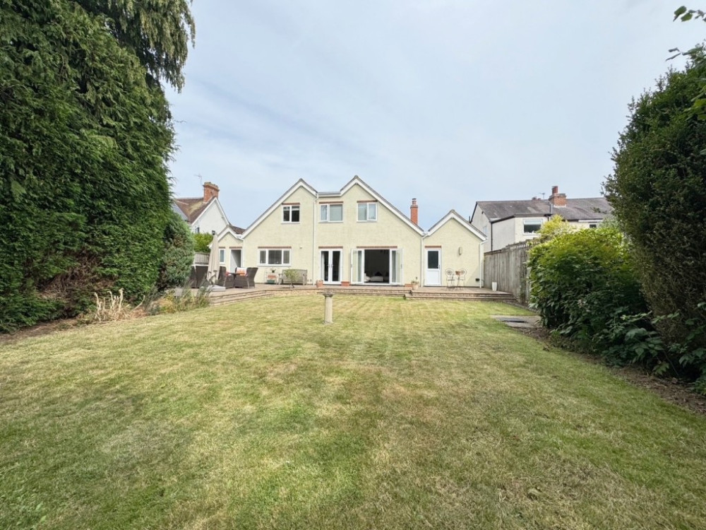 This week we have looked at a five-bedroom home on Windy Arbour, currently available for £825,000
