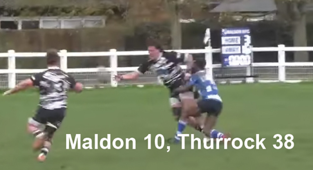 Malachy Watts-Adams delivers a perfectly timed pass for Grant Scott to go over and score.