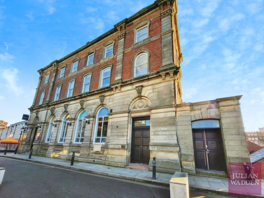 Julian Wadden present their property of the week - this lovely duplex apartment in Stockport's historic Bank Chambers (Images - Julian Wadden)