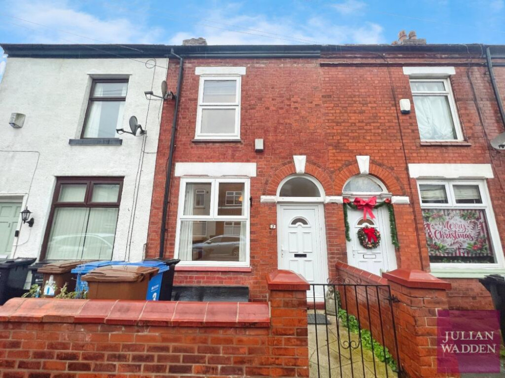 Julian Wadden present their property of the week - this lovely two-bedroom terrace in Edgeley (Images - Julian Wadden)