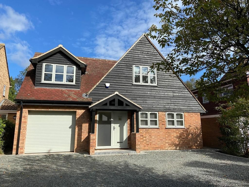 Our property for this week comes courtesy of our exclusive property sponsor Julie Philpot Residential