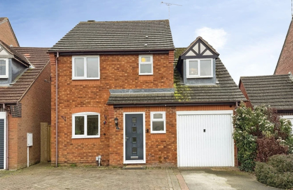 This week we have looked at a four-bedroom home on Montgomery Road , currently available for £470,000.