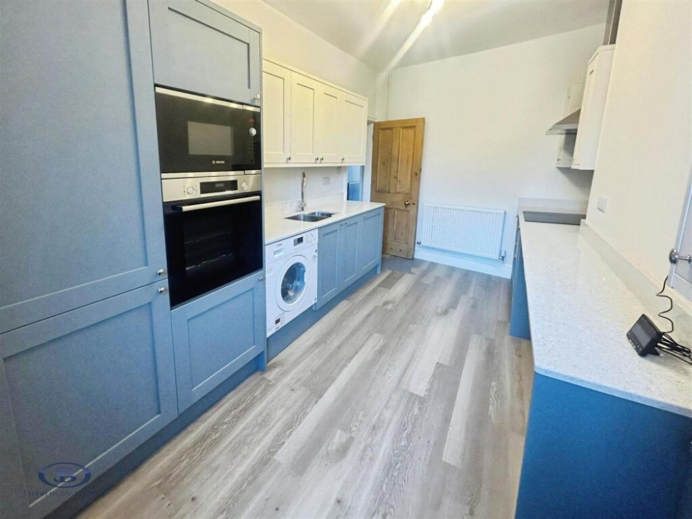 Spanning an impressive 1,012 square feet, this three-bedroom residence is perfect for families or professionals. (Image - Stephenson Browne Sandbach) 