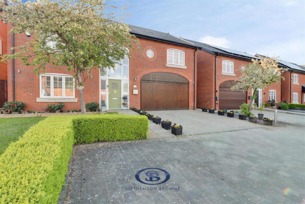 Meadowside is an outstanding 2400 sq ft detached barn-style residence. (Photos: Stephenson Browne) 