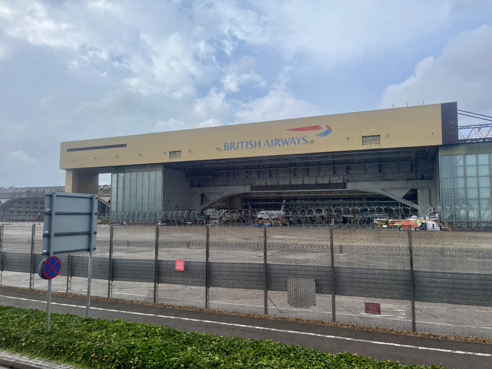 British Airways and Virgin Atlantic back local billionaire's shorter runway plans at Heathrow