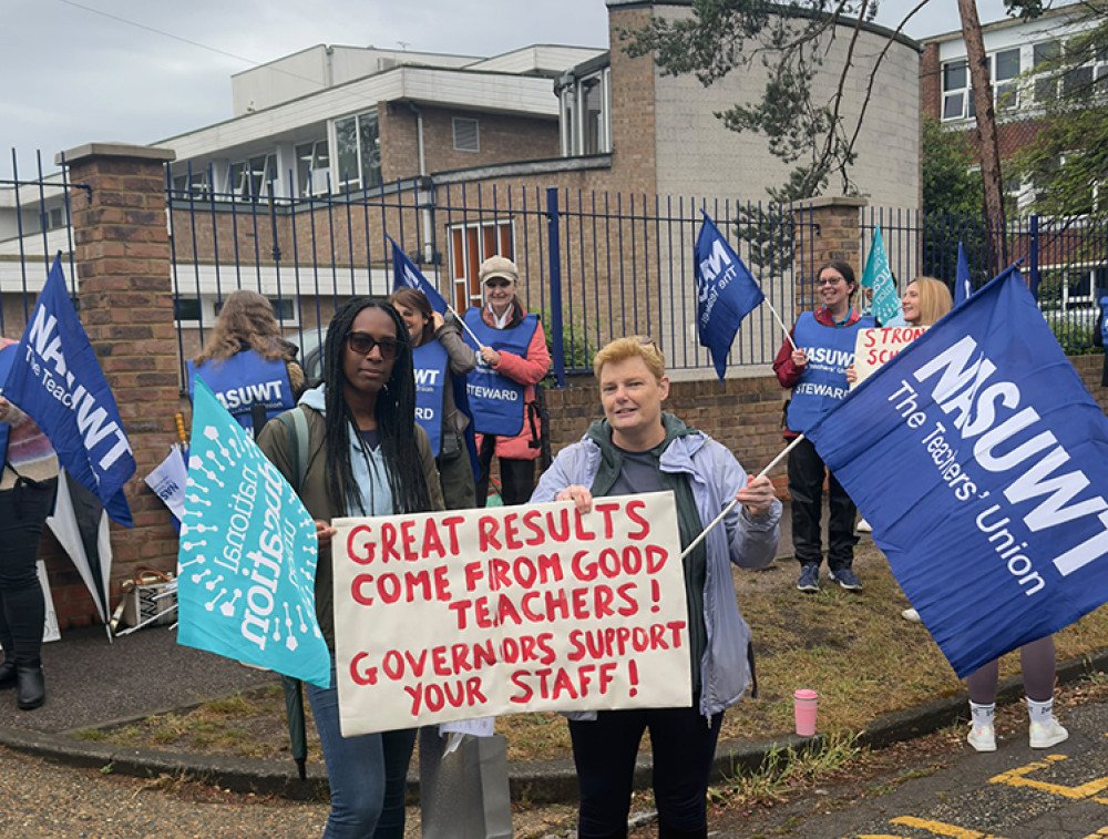 Teachers on the picket line at Convent again