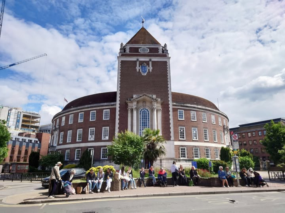 Kingston borough borough 'on frontline of climate crisis' makes plea as heatwave continues