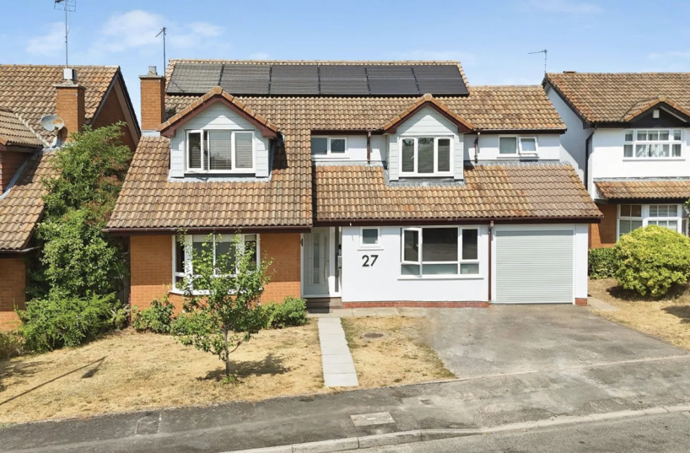 This week we have looked at 'a four-bedroom home on Lamintone Drive in Leamington' , currently available for £795,000.